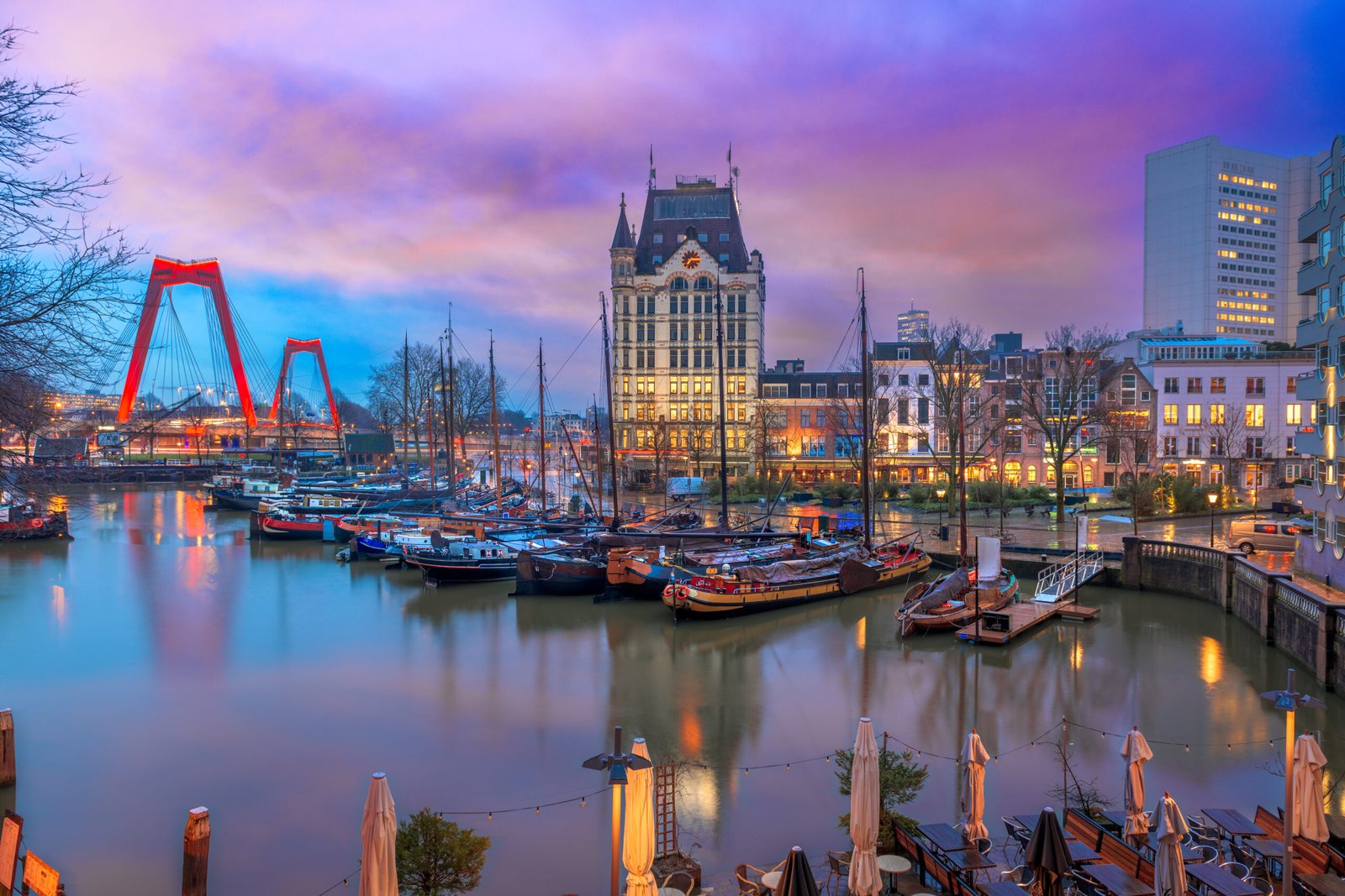Europe Grand Group Tour – Paris, Amsterdam / Swiss Alps