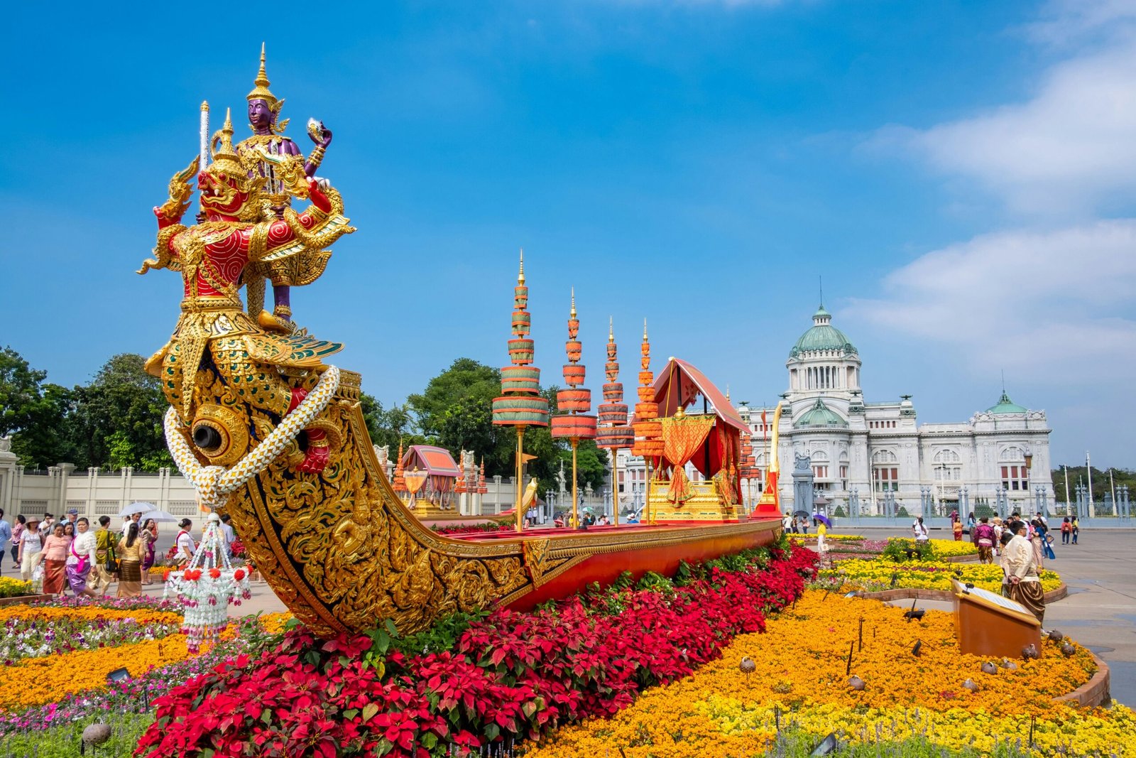 Bangkok Arrival – Pattaya – Tiger Topia & Floating Market